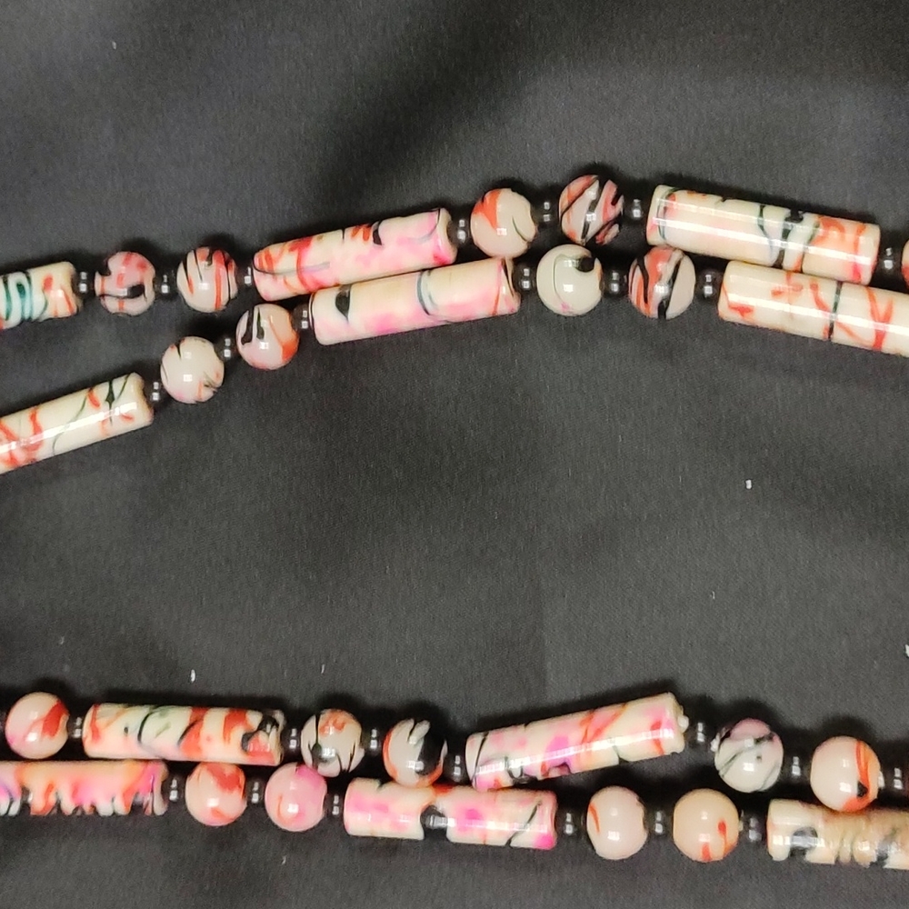 Fancy marble art necklace - Picture 2 of 2